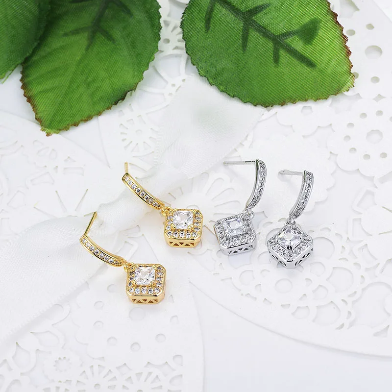 Женские длинные серьги гвоздики MAIKALE сережки золотистого/серебристого цвета с