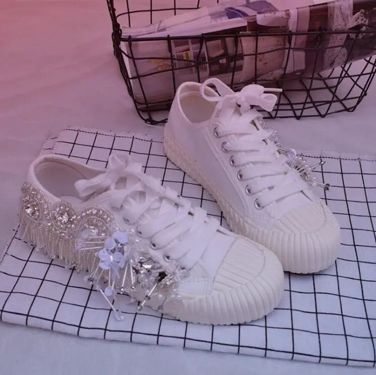 Женские кроссовки женская Вулканизированная обувь модная на плоской подошве с