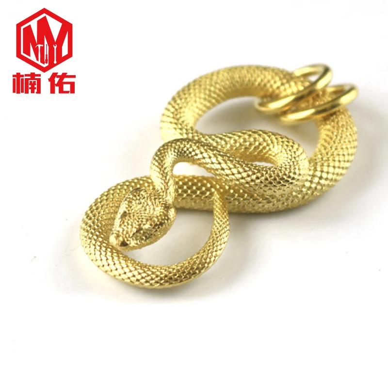 

New Snake-Shaped Necklace Animal Pendant Ladies Pendant Light Luxury Brass Gift For Women