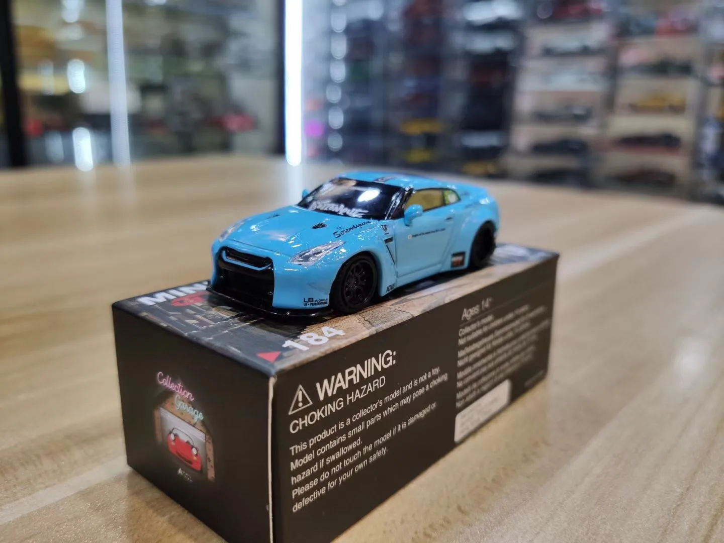 

Коллекционная металлическая модель автомобиля с высоким хвостом, 1:64 фунта GTR R35