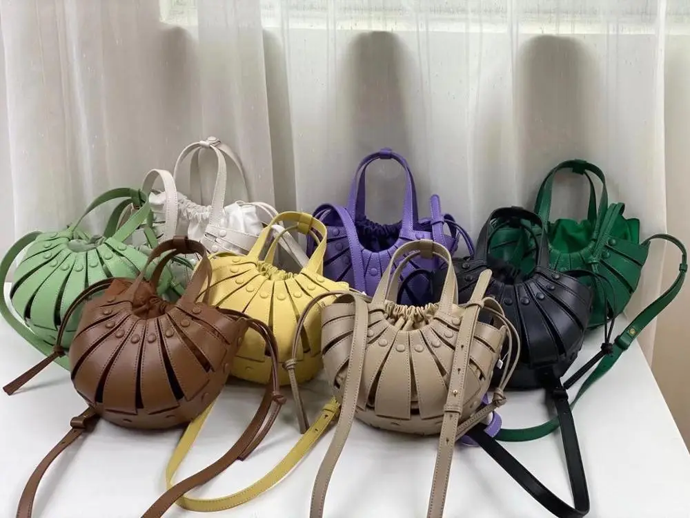 

Women Hollow Woven Genuine Leather Handbag Shoulder Messenger Bag Semi Circular Real Leather Personality Top-handle Bag 2021 New
