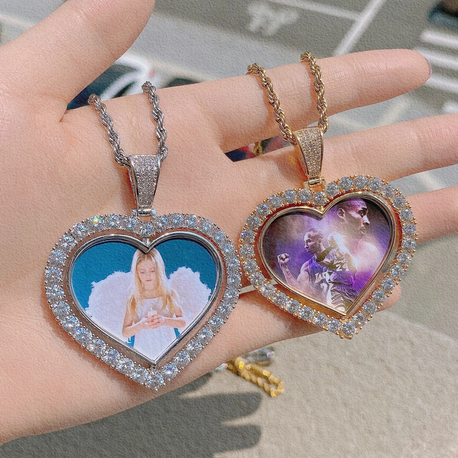 

Hip Hop Heart-Shaped Photo Memory Double-side Iced Bling Cubic Zirconia Personalized Necklace Pendant Customized Gifts Jewelry