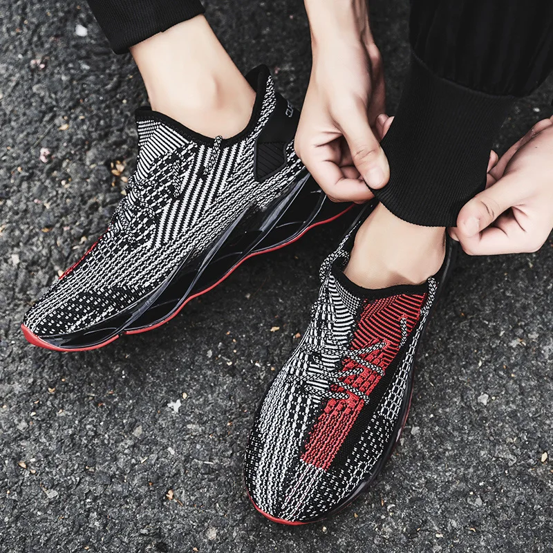 

Men's Running Shoes Sneakers Nice Pop Mesh Breathable Comfortable Lace Up Mixed Color Blade Man Low Top Outdoor Sports Sneakers