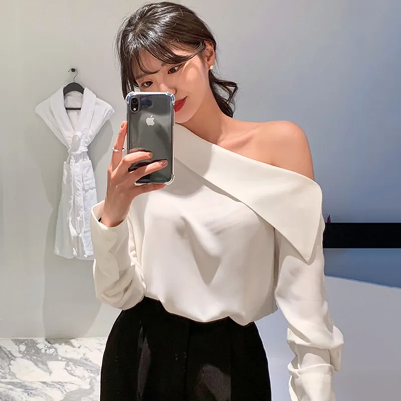 

Женская элегантная белая и черная блузка Pinkou с косым воротником на одно плечо, рубашки с длинным рукавом, сексуальные шикарные топы, блузы ...