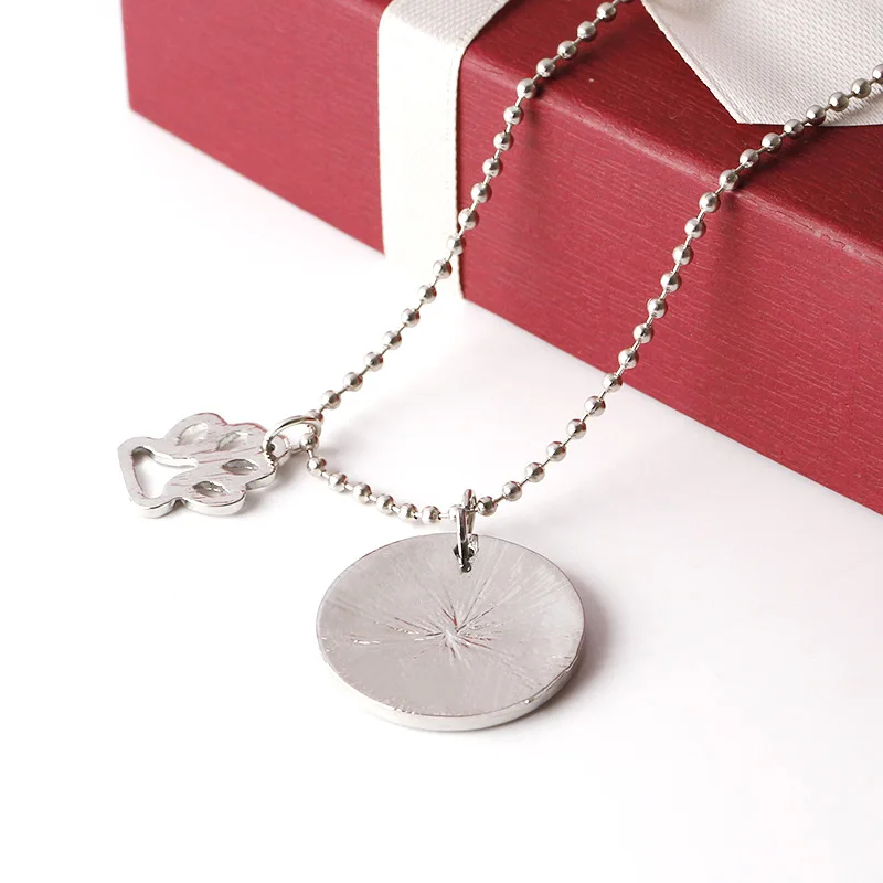 

You Left Pawprints on My Heart Hand Stamped Letters Pendant Necklace Jewely Fashion Gifts