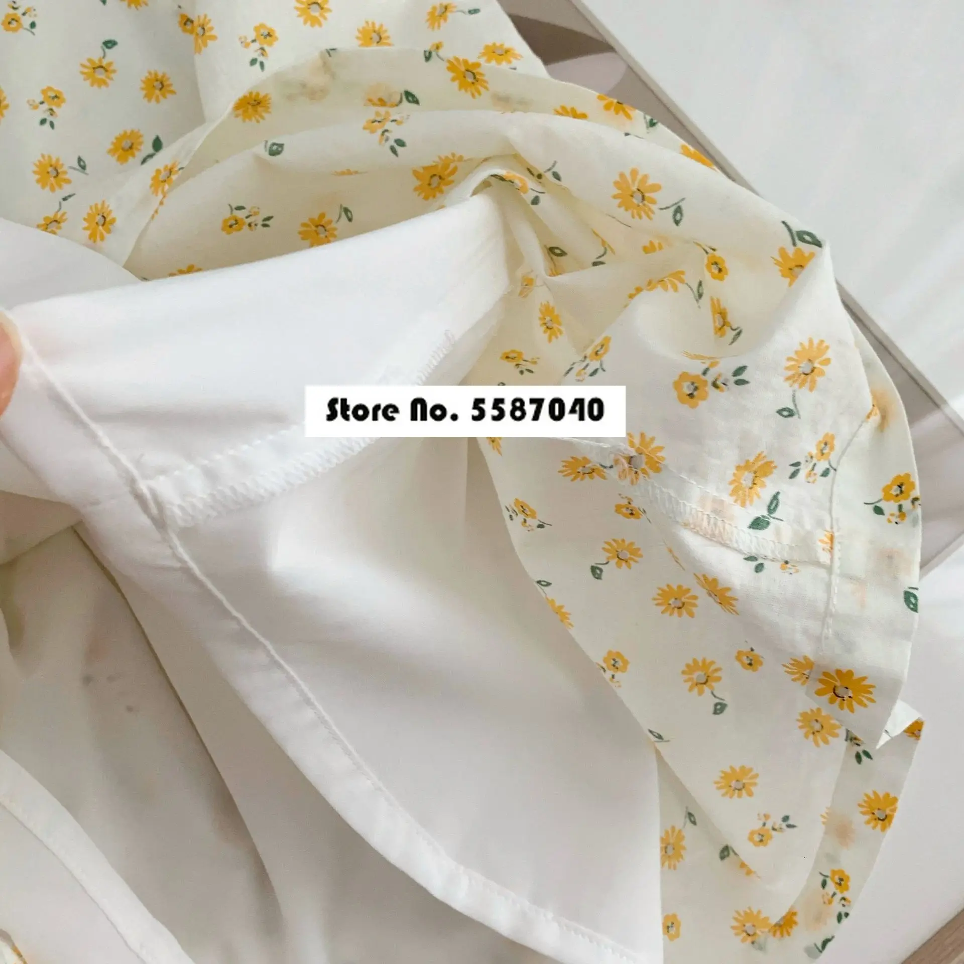 

Women Dress 2021 Spring / Summer New Fashionable Casual Sweet Retro Daisy Printed Puff Sleeve Square Collar Mini Dress