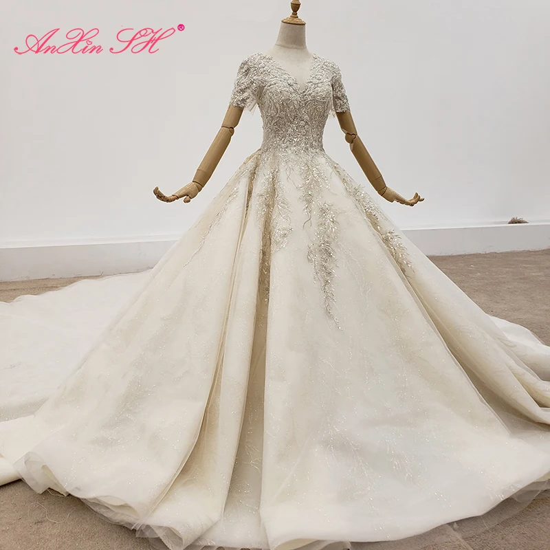 

AnXin SH luxury princess beading crystal rose flower lace handmade o neck short sleeve sparkly white wedding dress real photo