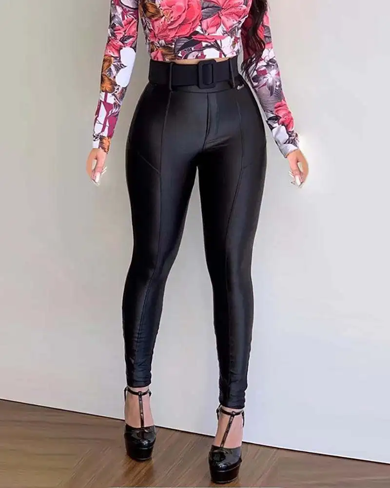 Твердые высокой талией обтягивающие с покрытием PU брюки для женщин (без