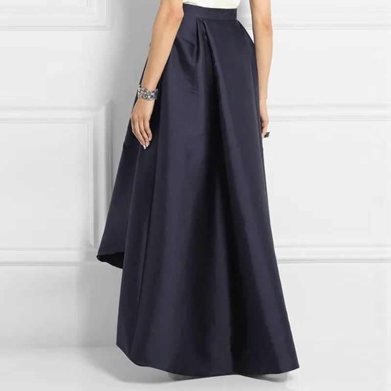 Женская атласная юбка на молнии темно синяя длинная ассиметричная офисная для