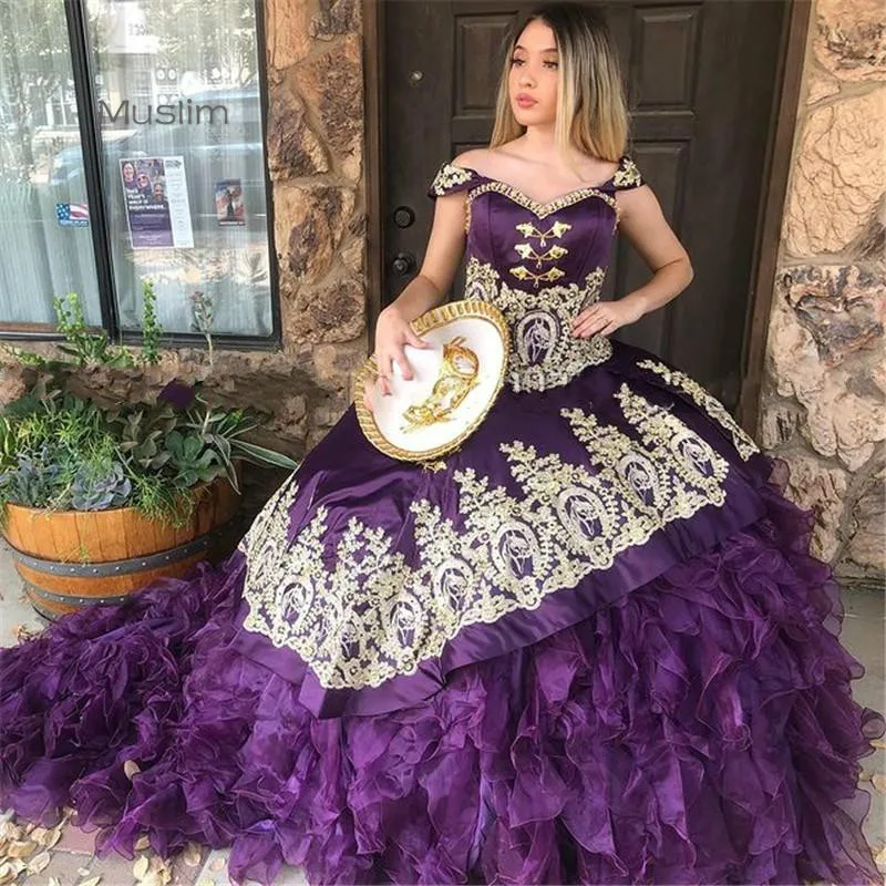 

Mexcian Charro Purple Quinceanera Dresses Damas 202 Organza Satin Gold Applique Off The Shoulder Sweet 16 Dress Ball Gown Prom