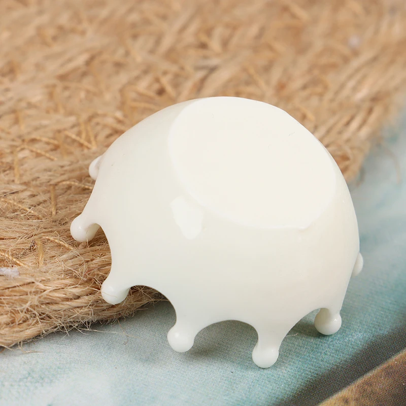 

4PCS Kitchen Toys Water Drop Crown Dishes Plate Tableware Dolls House Furniture Miniatures