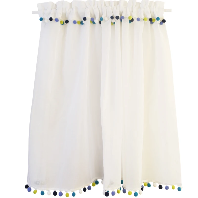 Белая прозрачная занавеска с разноцветным помпоном Короткая 150x125 см для кухни