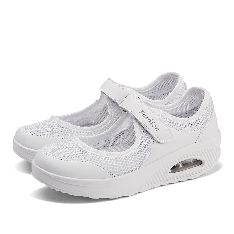 

Sneakers Female Flat Soft Comfortable Fashion Lightweight Pumps Shoes Joker Slip-on Super Light Casual Vulcanize Shoes Woman