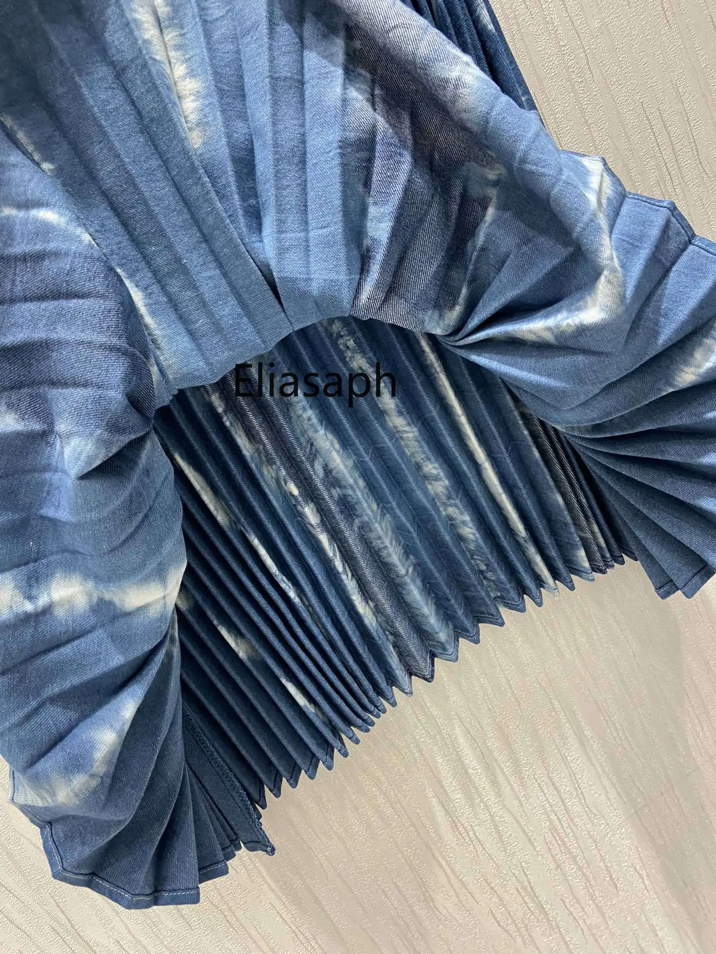 Elegant Retro Blue Jean Skirts for Women Summer 2021 New Tie Dye Stripes High Waist Pleated Skirt Loose Big Hem Denim Skirt Lady