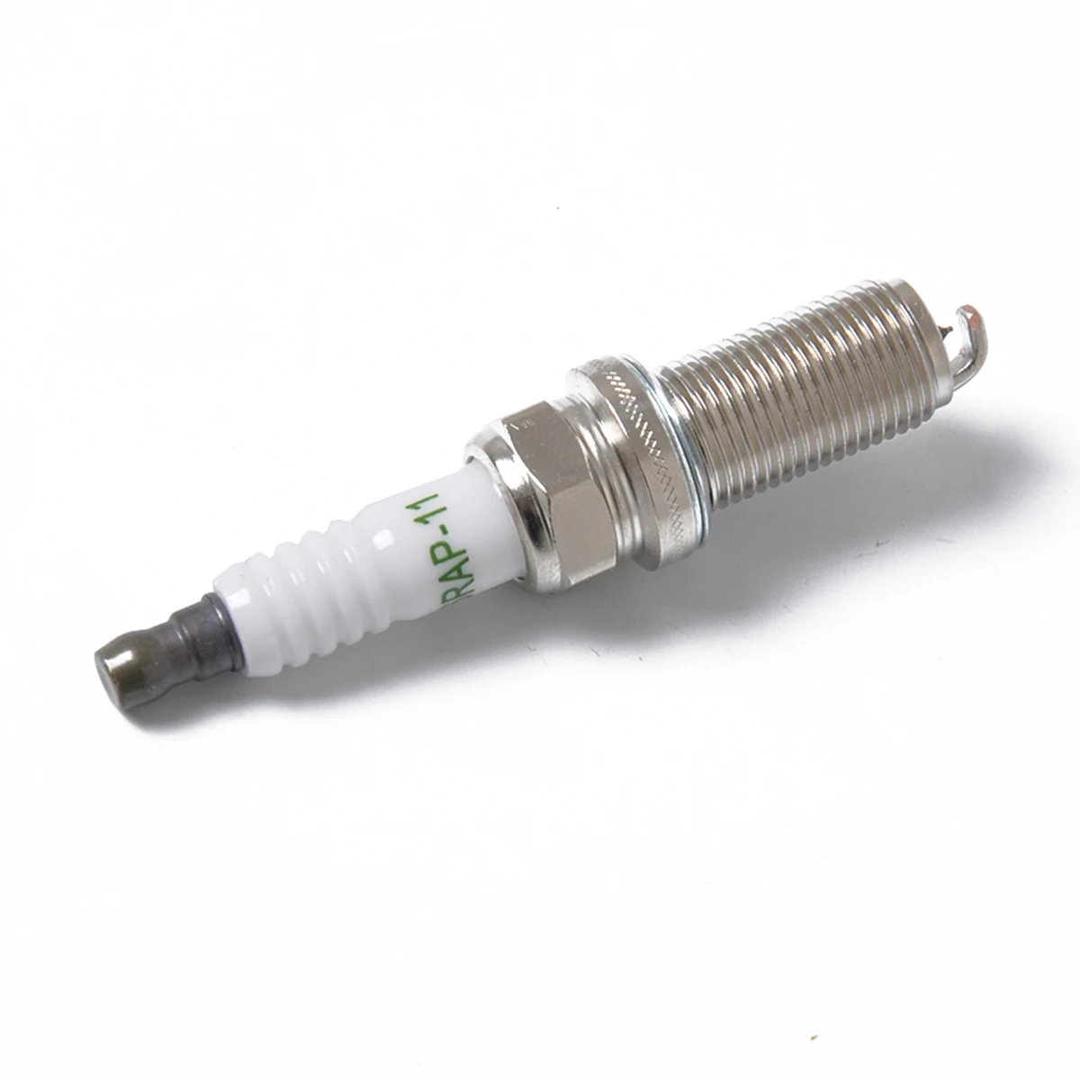 

Set of 4 Car Spark Plug for Nissan Almera II MPV Primera Infiniti 22401-8H515