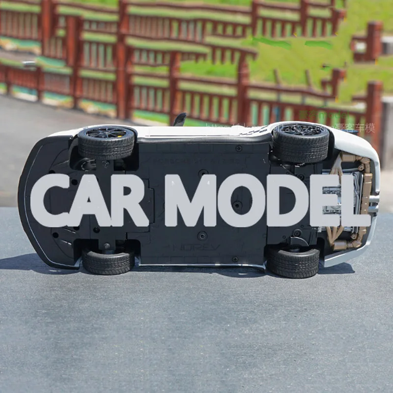 1:18 игрушечные автомобили из сплава GT3 2010 спортивный автомобиль модель детских