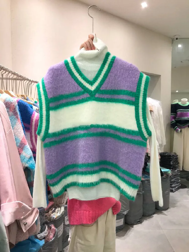 

Casual Loose Panelled Stripes Knitted Vest Fashion Fresh V-neck Sleeveless Pullover Autumn Winter New Women Tank Tops