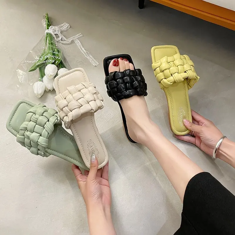 

Black Retro Trendy Ladies Slippers Plus Size Women Square Toe Flat Shoes Lightweight Roman Style Slides Summer Casual Outdoor