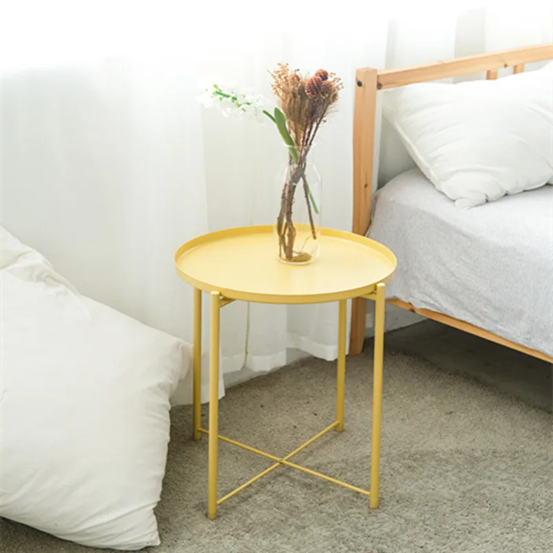 Маленький журнальный столик для гостиной несколько железных