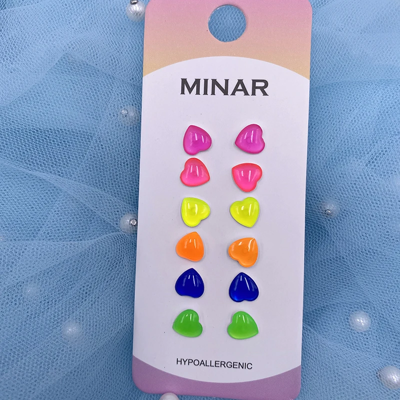 Красочные серьги в форме сердца розовые оранжевые зеленые желтые синие