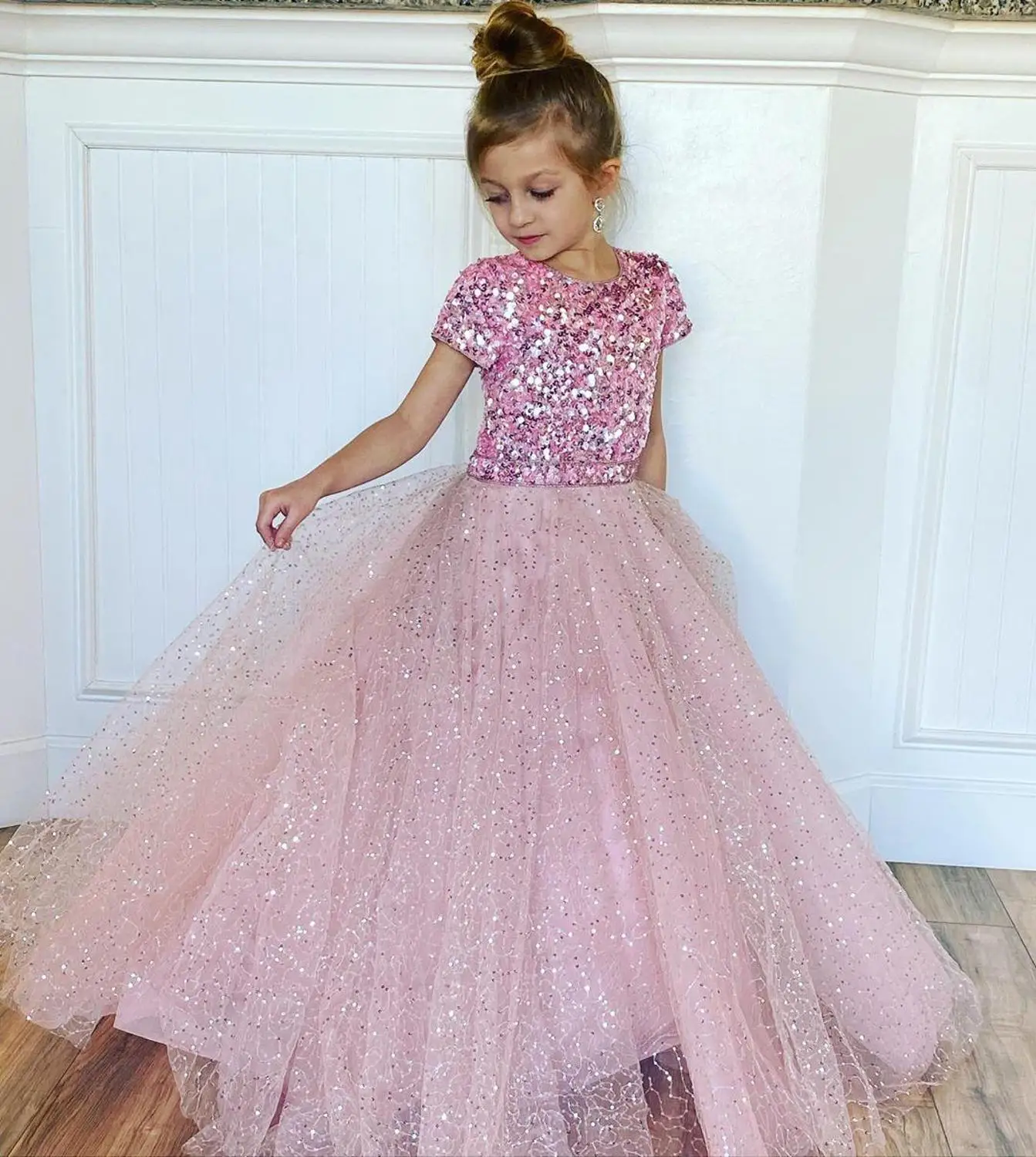 

Custom Girls Pageant Gown Sparkly Tulle Sequined Top Cap Sleeve Children Birthday Dress Flower Girl Dress for Wedding and party