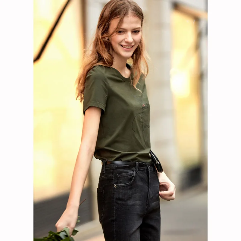 Женская футболка с короткими рукавами Amii Однотонная круглым вырезом и буквенным