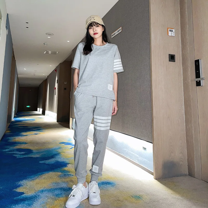 

Костюм мужской спортивный из футболки и брюк, х/б, в полоску