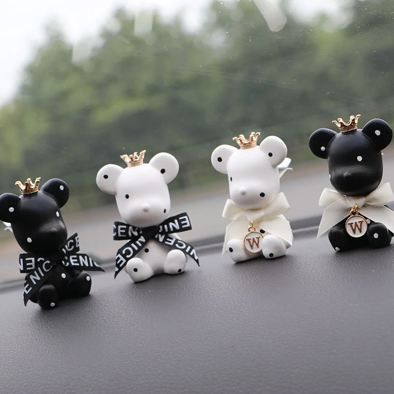 

Cute Violent Bear Car Air Freshener Perfume Creative Crown Diamond Conditioner Clip Aromatherapy Interior Decoration