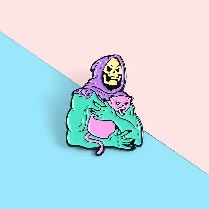 Эмалированная брошь в виде капюшона с эмалью | Украшения и аксессуары