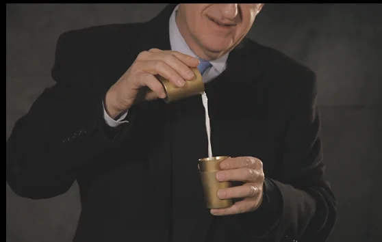 

Amaze Cup Magic Tricks Comedy Stage Close Up Magia Mentalism Illusion Gimmick Props Obiect form Cup Magie Funny Magic Shows