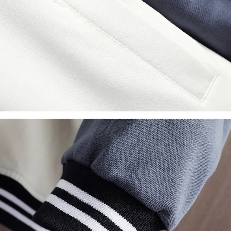 

Coats & Jackets
