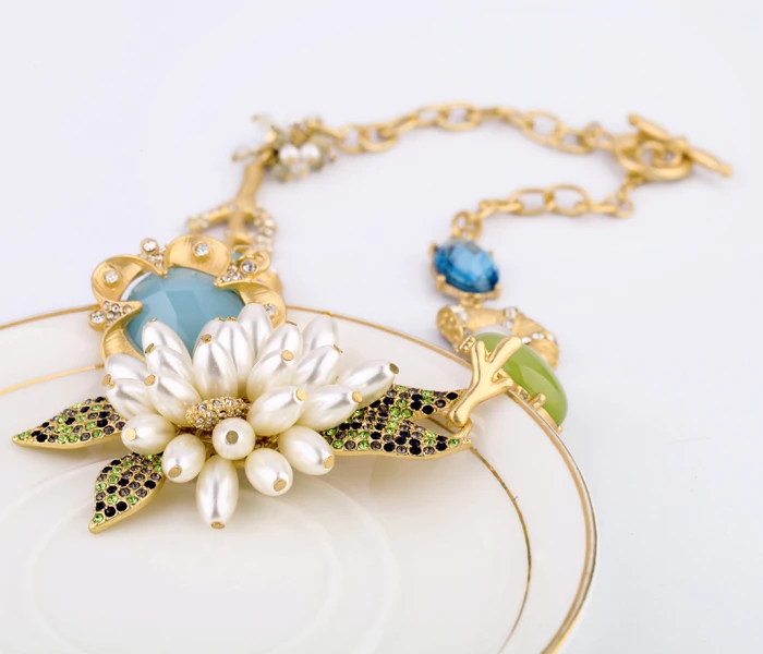 Ожерелье с имитацией цветов гиперболы balanстенда из акрила кристаллами |