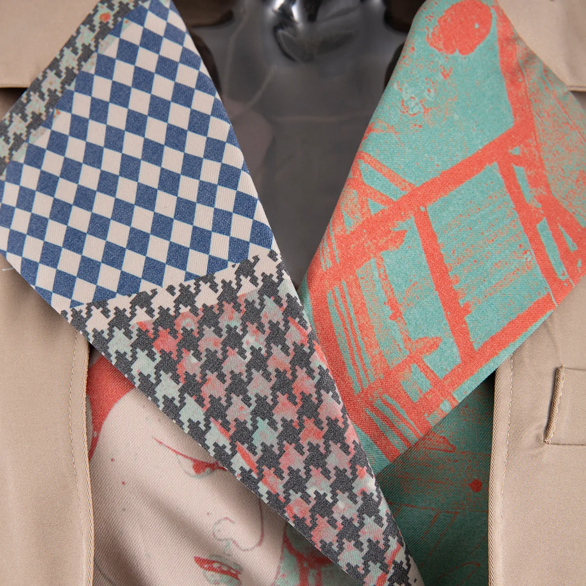 

2020 New Autumn Turn-down Collar Floral Printed Belt Waist Asymmetrical Windbreaker Women Ashion Long Trench Coat