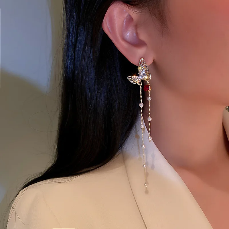 

U-Magical Fairy Charming Butterfly Long Tassel Dangle Earrings for Women Exquisite Rhinestone Imitation Pearl Earrings Jewelry