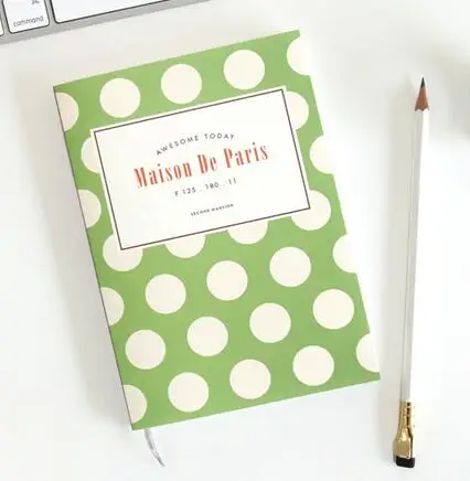 

Korean Fashion Theme Pink Dots 12.7*18cm Undated Weekly Planner Book 176P Korean Fashion Agenda Gift