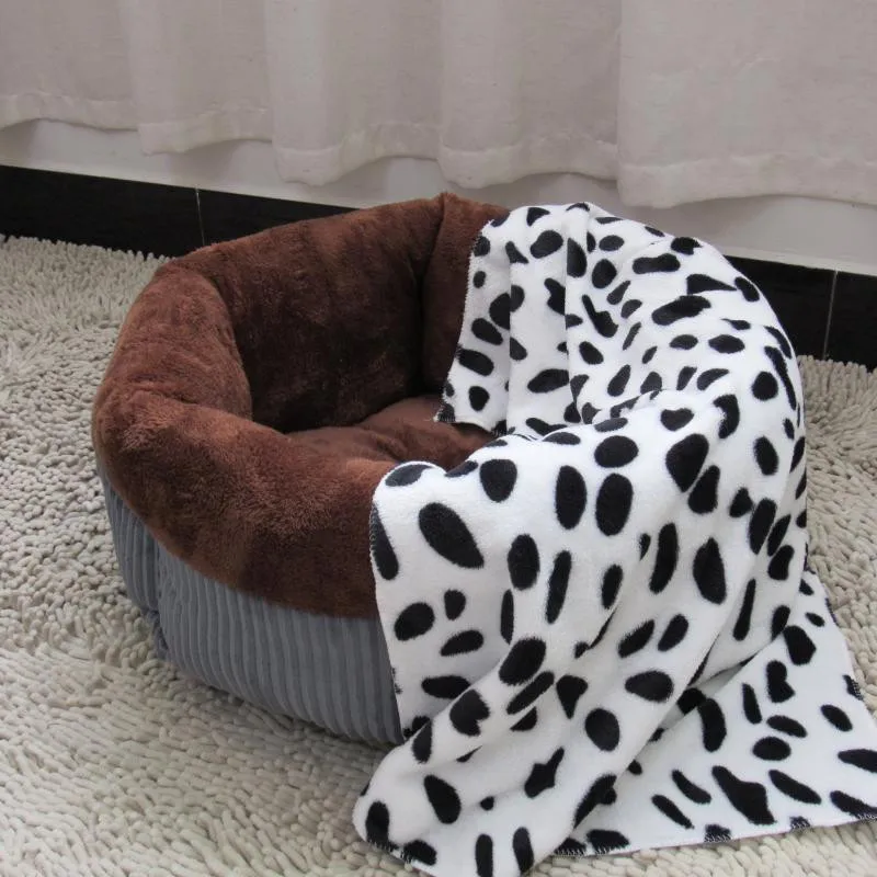 Coffee with Blanket Вельветовое гнездо для кошки, круглая кровать для кошки, собаки, мягкая теплая осенне-зимняя плюшевая кровать для щенка, котенка, дома, коврик для домашних животных - Color: Coffee with Blanket