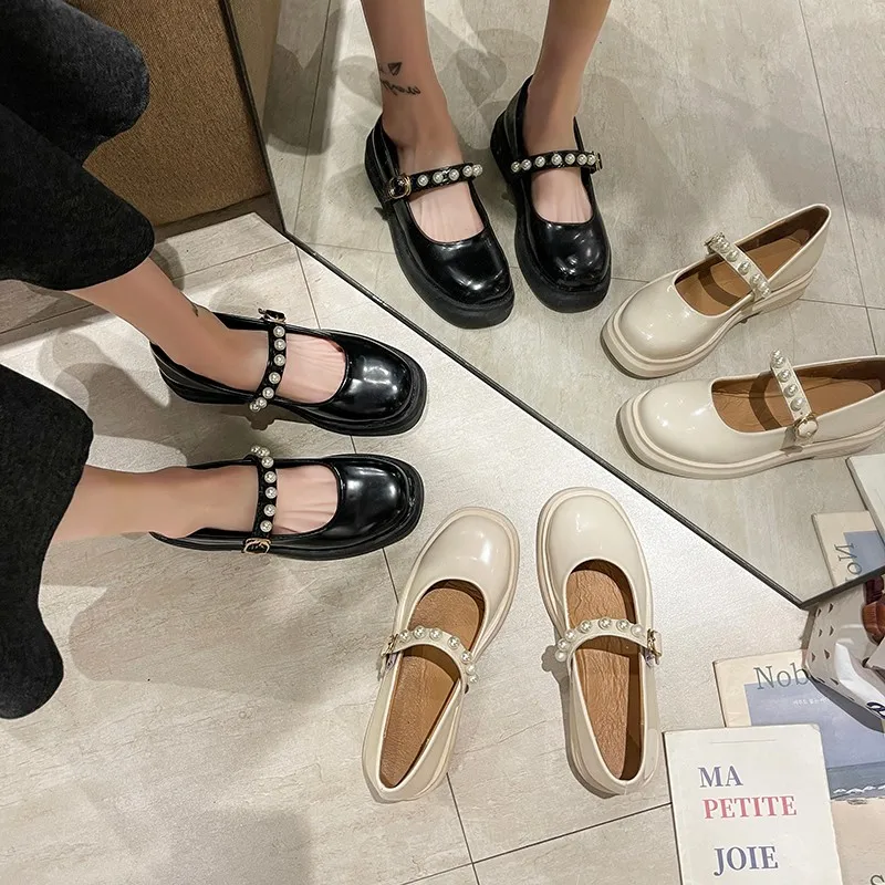 

Модные маленькие кожаные туфли с украшением из жемчуга, новинка весны и лета, Универсальные женские туфли с круглым носком и закрытым носко...