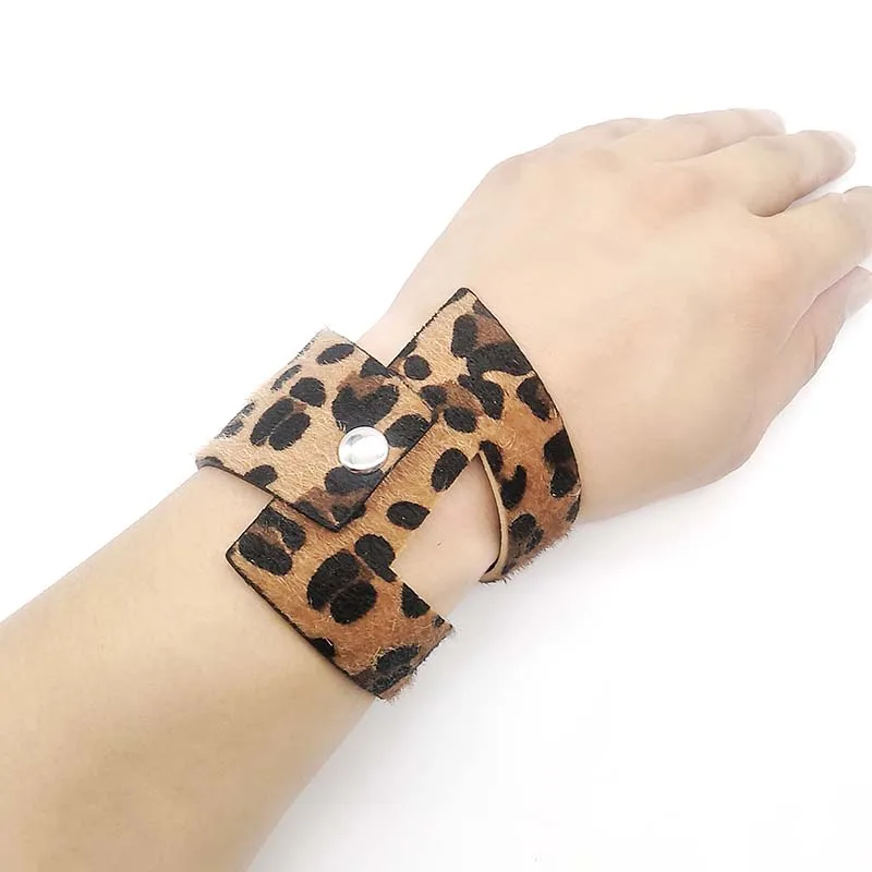 D & Новые популярные треугольные круглые модные кожаные браслеты с леопардовым