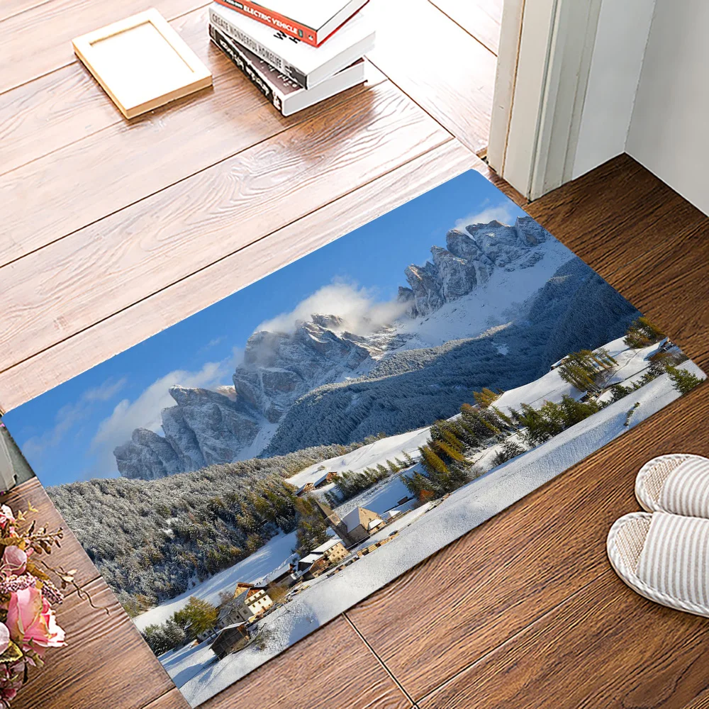 Горные зимние итальянские Альпы красивые пейзажи захватывающий деревенский