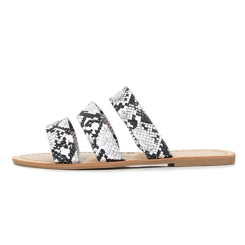 

Summer Slippers Women Shoes Snake Print Flat Sandals Plus Size Fashion PU Leather Outdoor Slides Beach Shoes Female Slipper