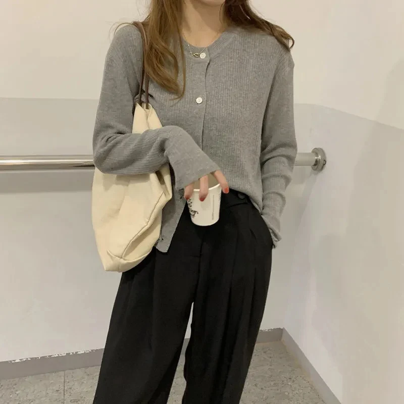 

Elegant Simple Ribbed Knitted Cardigan Women Autumn Basic Single-breasted Long Sleeve Cropped Sweater Casual Chic O-neck Sweater