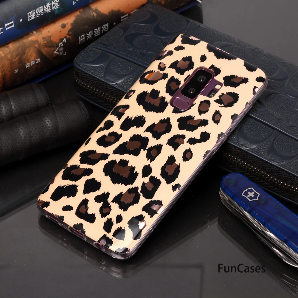 Чехлы для телефонов чехлы сотовых Samsung S9 Plus черные золотые мягкие силиконовые Galaxy