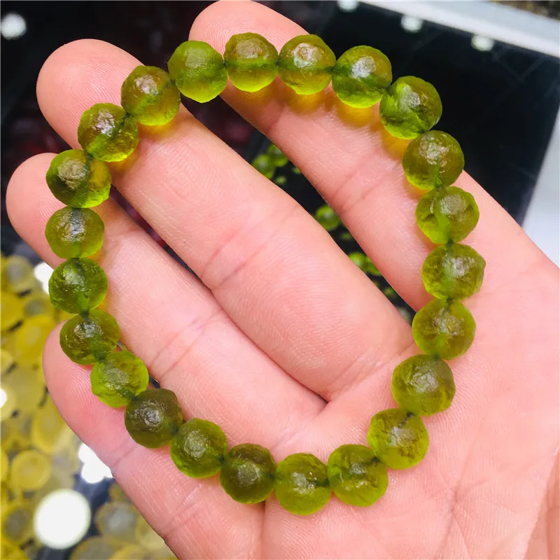 8 мм Moldavite Чешский метеорит ударный стеклянный браслет натуральный грубый камень