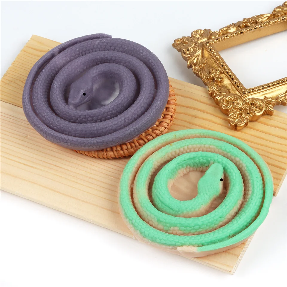 Snake Shape Silicone Mold Decoration Like Bubble Gum Roll Up Aroma Crystal DIY Handmade Soap Wax Resin Tool Stereo Cinnabar on - Форма из силикона в форме змеи для декорации, похожая на рулон жвачки с ароматом, кристаллические самодельное мыло, восковая с