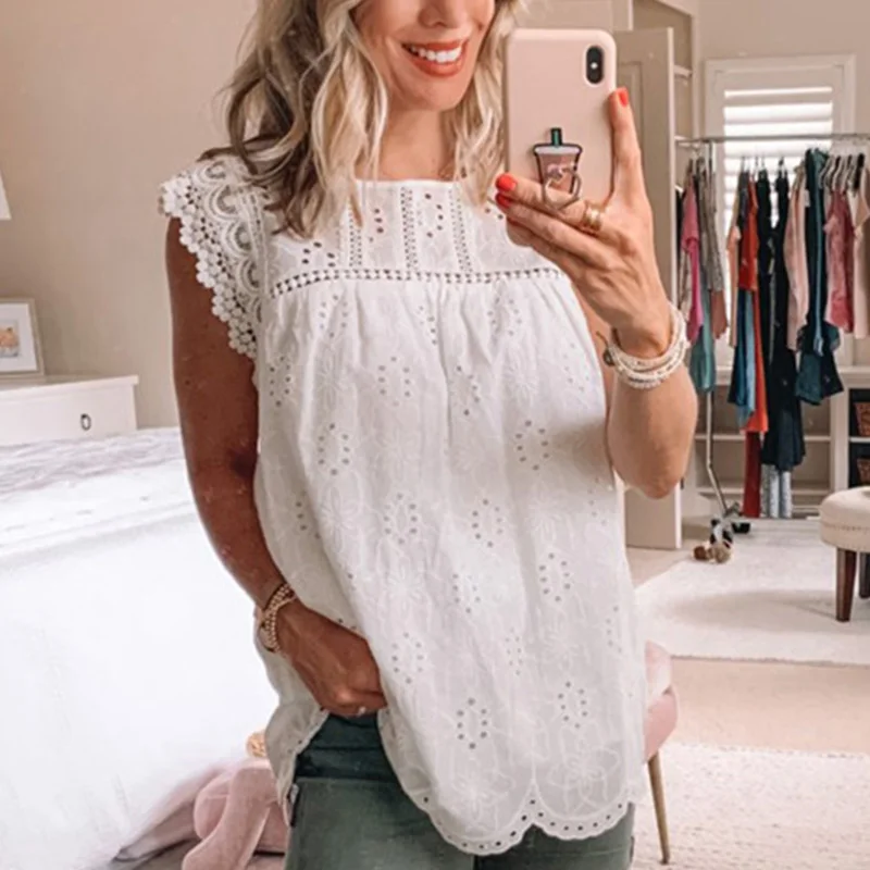

Summer Women Sleeveless Hollow Out Fashion Blouse Lace Crochet Blouses Top Female 2021 Solid Patchwork Casual White Lady Tops
