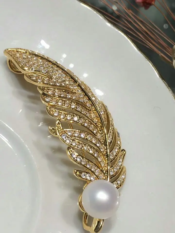 

High-grade microscope zircon new luxury gold feather freshwater pearl brooch fashion jewelry