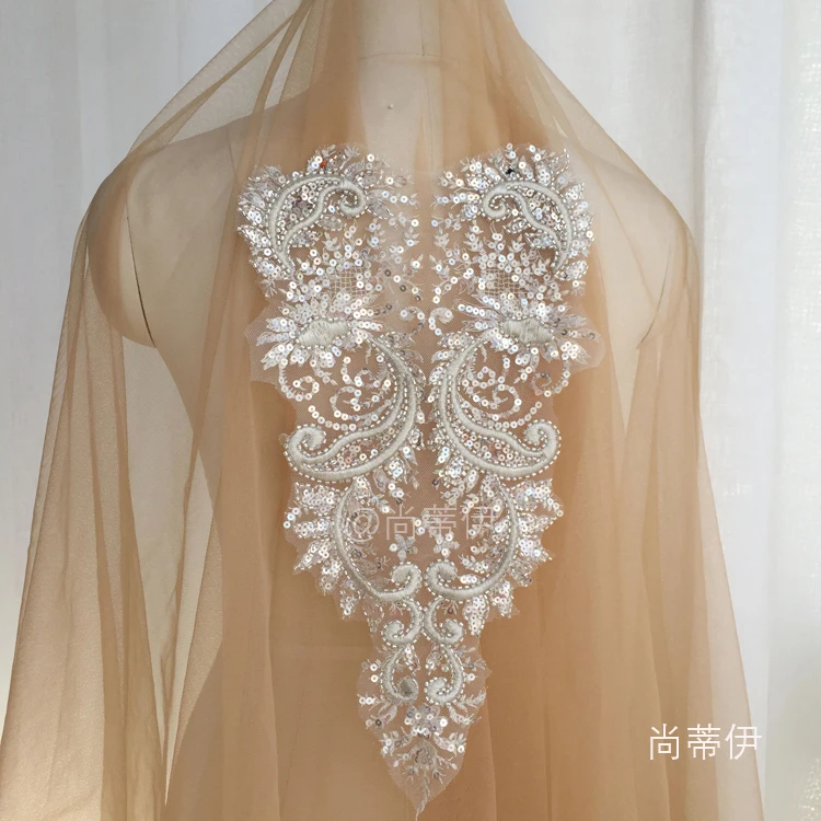 Роскошная тяжелая работа Серебряная вышивка бисером Кружевная аппликация для