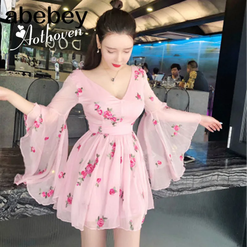 Женское винтажное платье с цветочной вышивкой розовое длинным Расклешенным