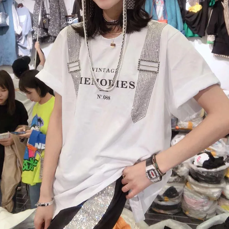 Женская футболка с буквенным принтом QING MO черная или белая летняя ремешком