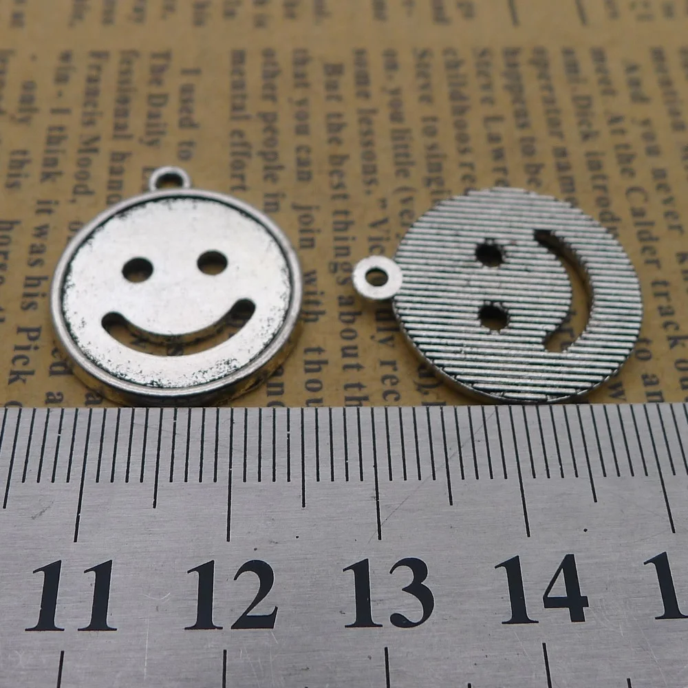 

80pcs Smile Charms 20mm x 23mm DIY Jewelry Making Pendant Antique Silver Color